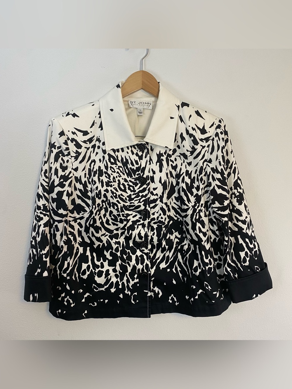 St. John Collection Black and White Animal Print Jacket Womens 10